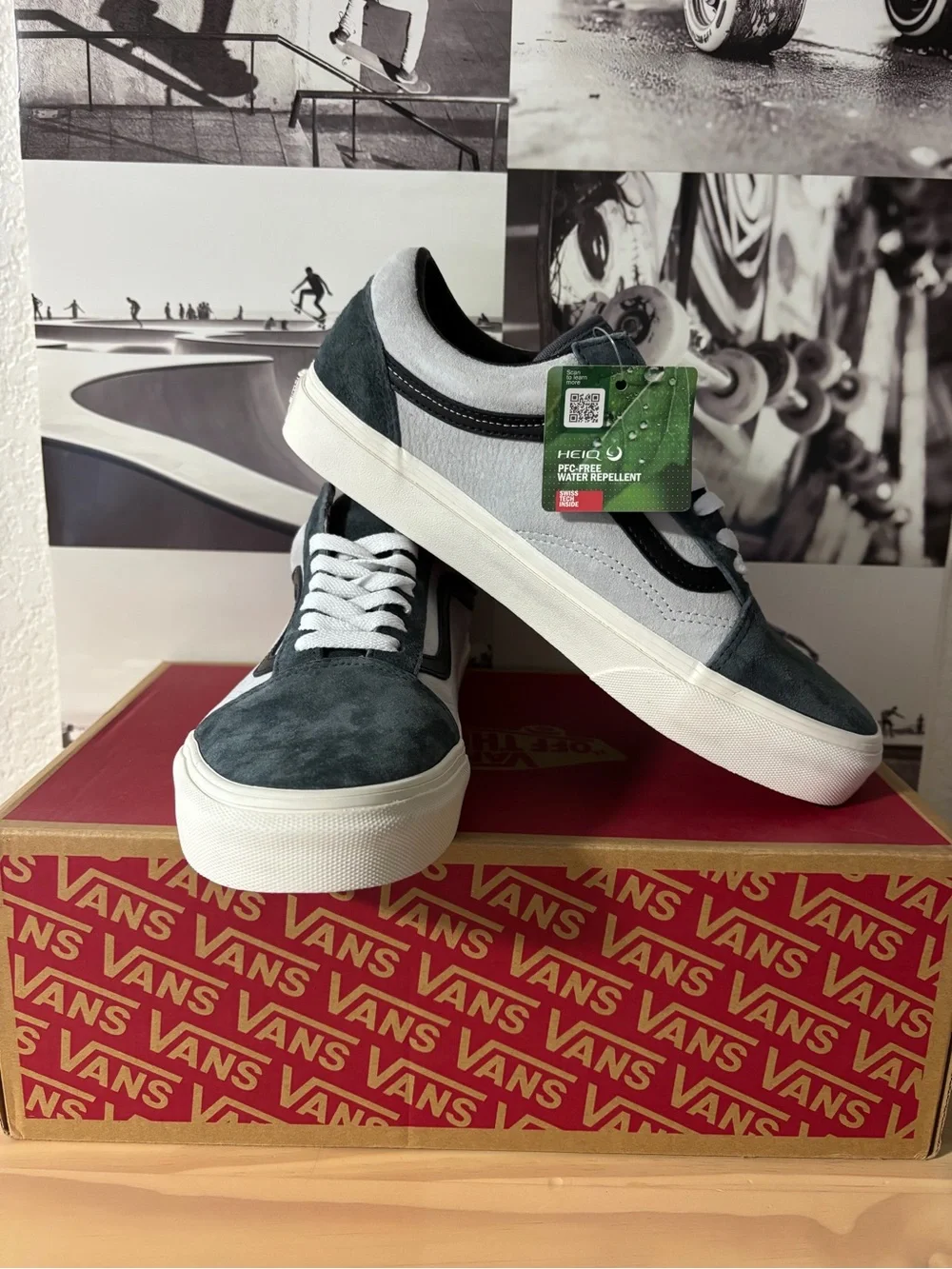 Vans Old Skool sz 9.5 Men 11.0 Women